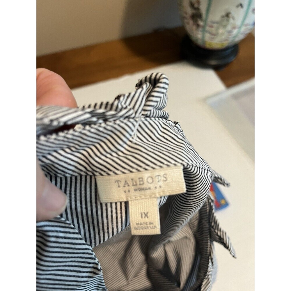 Talbots Women’s Blue White Pinstripe Ruffle Collar Button Front Blouse Size 1X - Picture 5 of 9